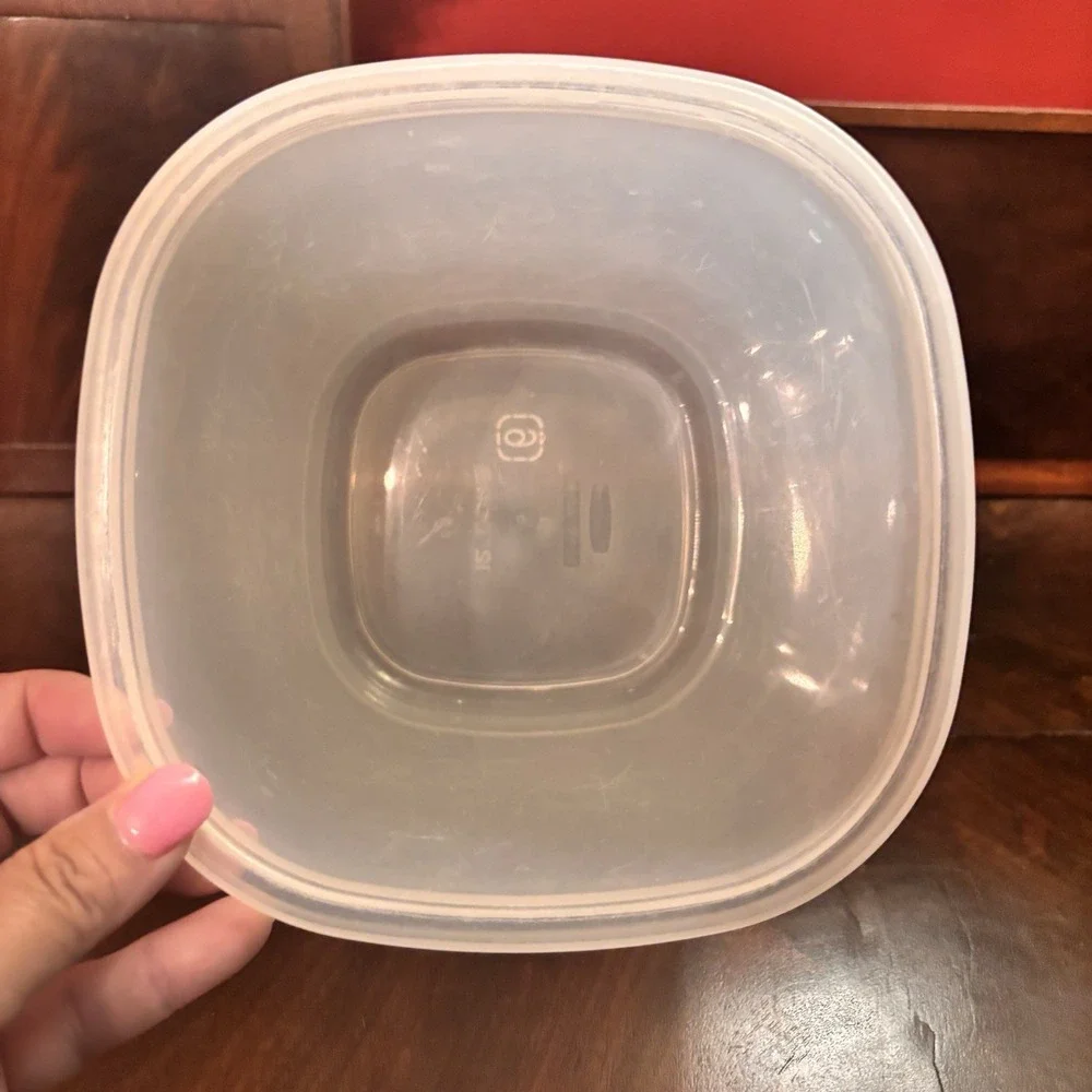 Vintage Rubbermaid Servin Saver #6 12 Cup 3 Qt Container Almond Lid Food